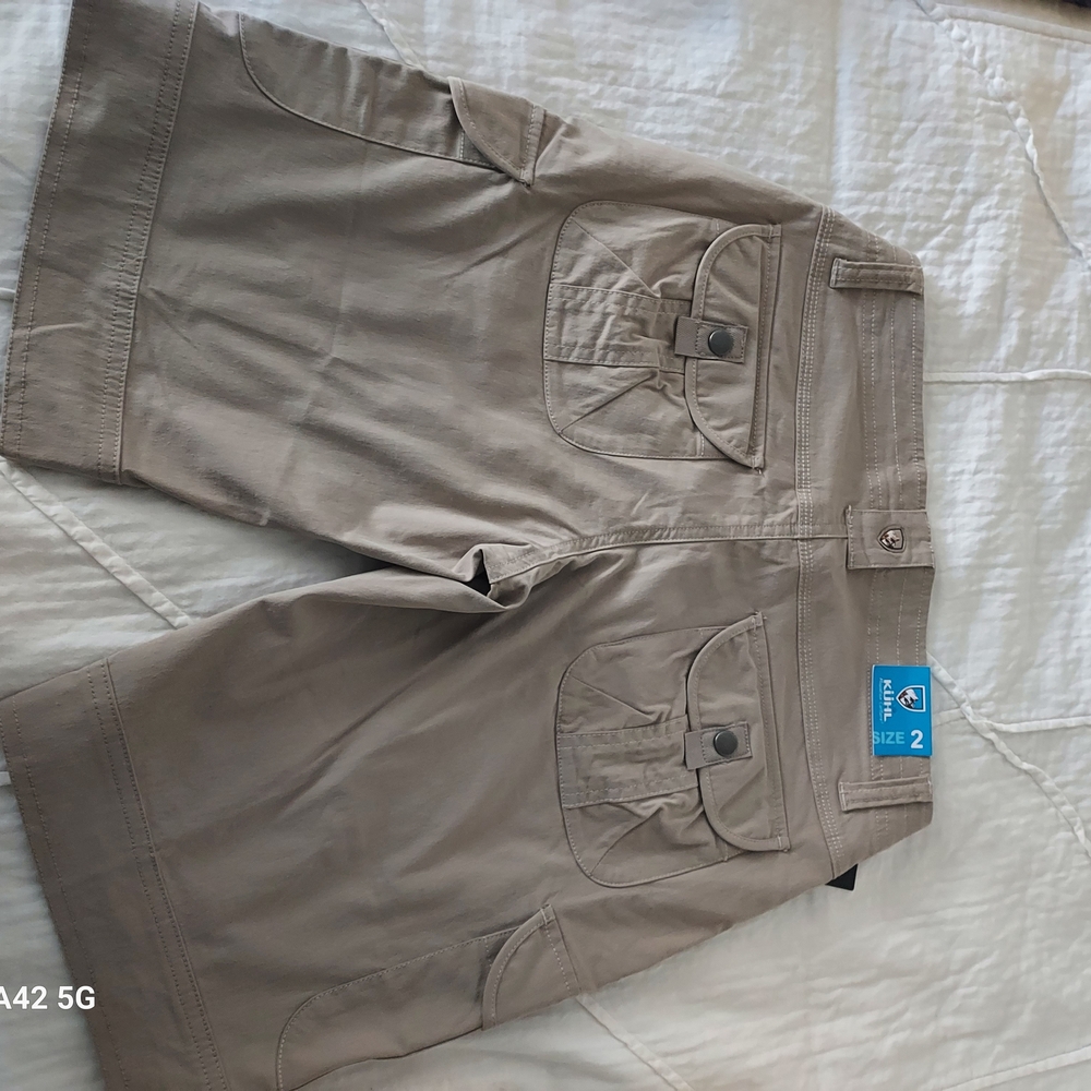 Kuhl Womens Splash 11 Inch Tan Cargo Shorts, Size 2 - Picture 5 of 7